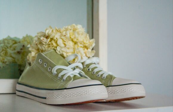 Jak dobrać dodatki do zielonych stylizacji?