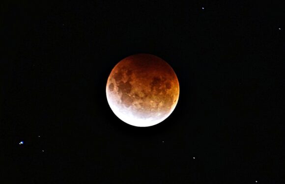 Godzina 13:13 – lustrzane godziny -znaczenie i symbolika