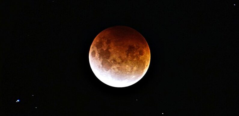 Godzina 13:13 – lustrzane godziny -znaczenie i symbolika